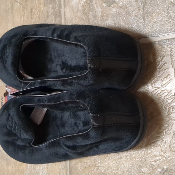 Dearfoams Memory Foam Black Slippers - Picture 5 of 10